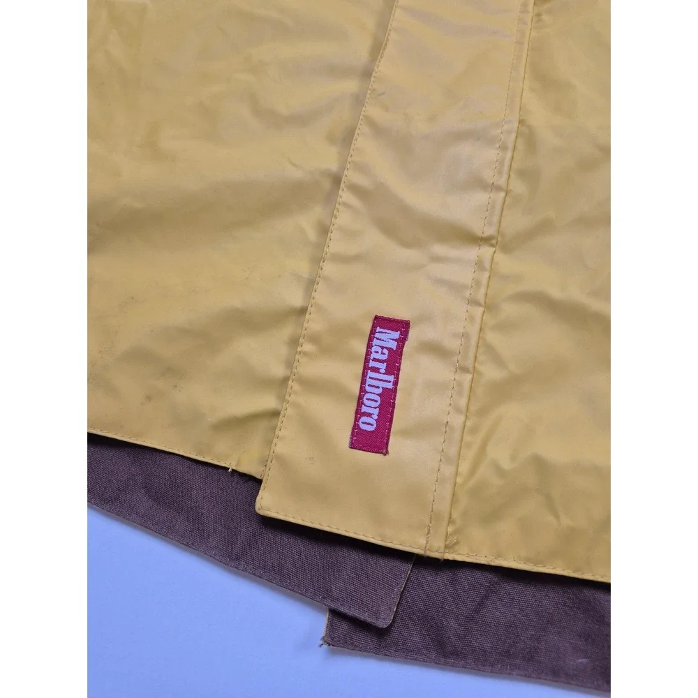 VTG Marlboro Unlimited Gear Men's Reversible Yellow Rain Jacket Men's Small